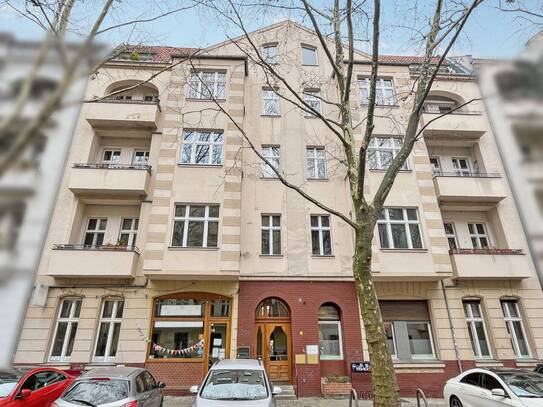 Bezugsfrei - Helle und ruhige 4-Zimmer-Altbauwohnung in begehrter Wohnlage in Berlin-Steglitz