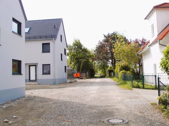 Einfamilienhaus in ruhiger Lage, inkl. Garage, Stellpl. Garten, kurze Wege zum Zentrum und Bahnhof