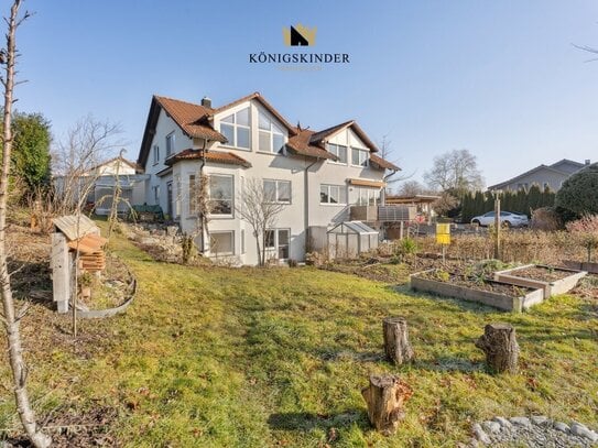 Attraktive Wohlfühloase mit Einliegerwohnung, idyllischem Garten und tollem Alpen-Panorama-Blick