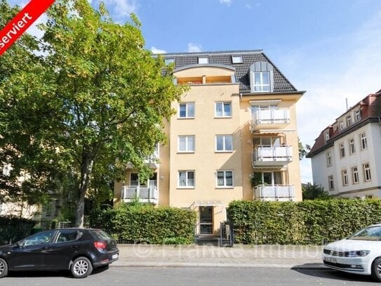 *Reserviert* - Striesen - 2-Zi.-Wohnung mit 2 Balkonen, Aufzug und TG-Stellplatz