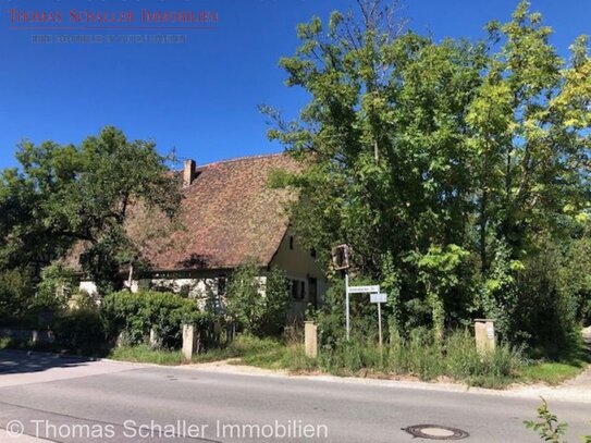 Schönes Bauernhaus mit 3.900 m² Grundstück in attraktiver Lage