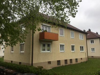 Neu-renovierte 2,5 Zimmer-Wohnung