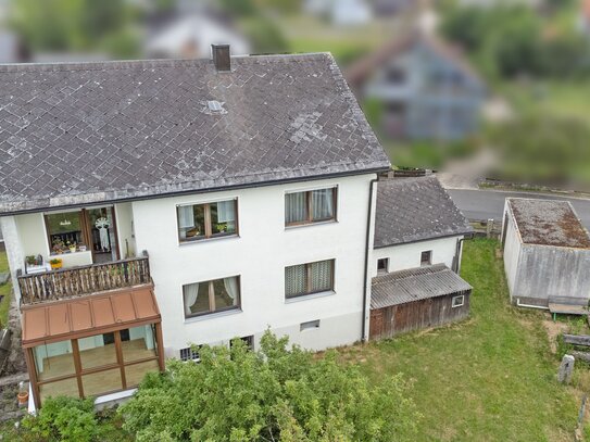 360°-Besichtigung! Zweifamilienhaus mit großzügigem Grundstück in ruhiger Lage