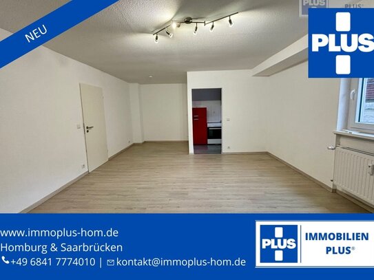 HOMBURG-CITY; NEU RENOVIERTES 1 ZIMMER APARTMENT