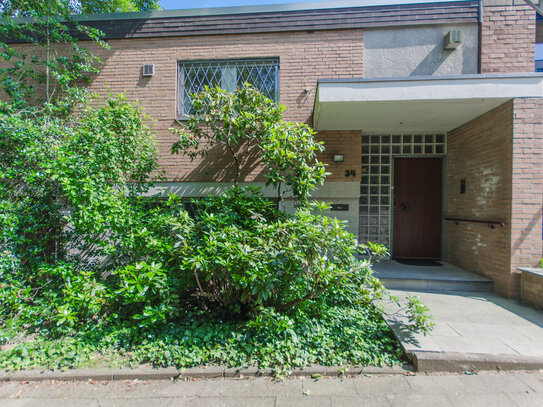 Ruhige Lage von Müngersdorf - Einfamilienhaus mit Einliegerwohnung und großem Grundstück