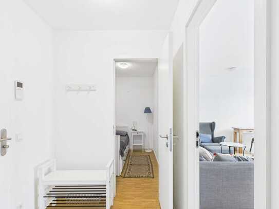 Charming 2.5-Room Furnished Apartment in a Prime Berlin Location (All Inclusive)