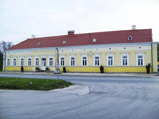 Optimales Mehrfamilienhaus im Bezirk Hollabrunn/ Gewerbeobjekt beim Gewerbepark!!!