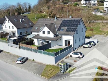 Eckreihenhaus in Luftenberg - Top Ausstattung inkl. Keller + Pool!