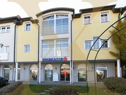 KATSDORF - Großzügige Büro- oder Geschäftsfläche (ehem. Bankfiliale) am Marktplatz in Katsdorf zu vermieten