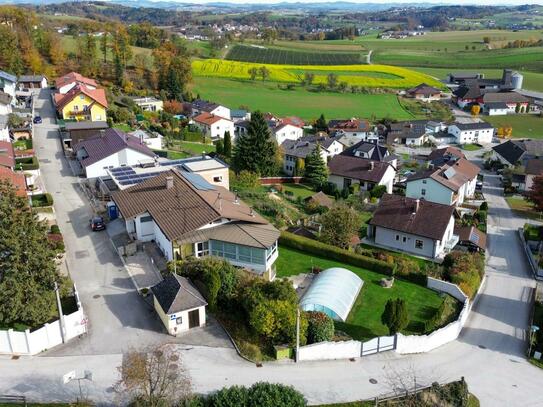 Traumhaftes Zweifamilienhaus mit Blick auf die Donau und das Mühlviertel!