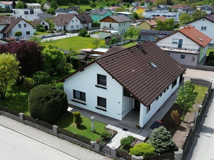 Ein Schmuckstück von Haus, 2 Wohneinheiten - ein Heizwunder SONDERPREIS 569.000 Euro