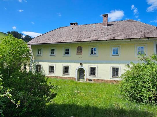 Großzügiges Wohnhaus mit wunderschönen Gewölben und Kachelöfen in Großraming!