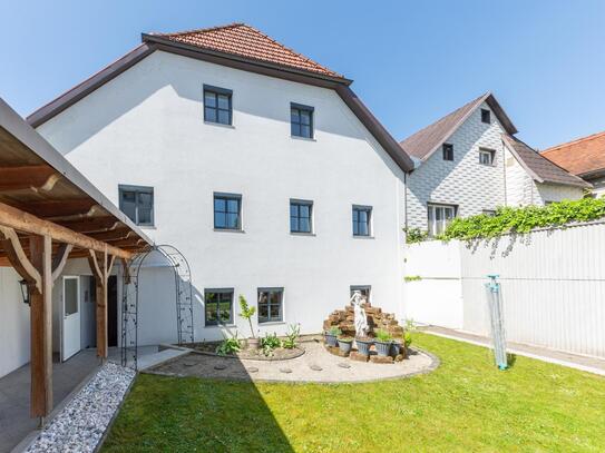 419 m² WOHN- NUTZFLÄCHE – ZENTRUM VON STEYR – SOFORT VERFÜGBAR! Modernes Stadthaus mit traumhaftem Garten/Innenhof im Z…