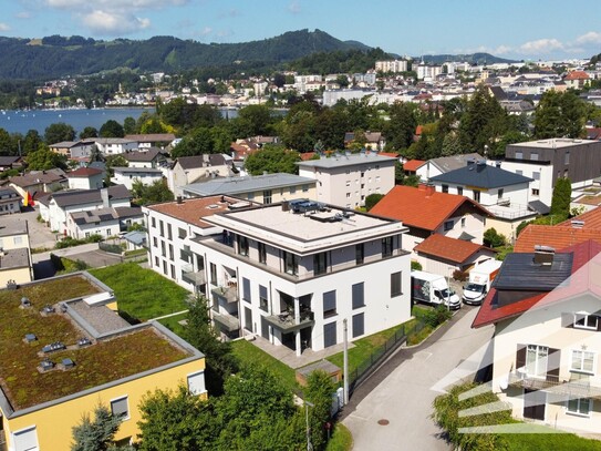 Erstbezugswohnung mit schönem Seeblick am prominenten Traunsee-Ostufer