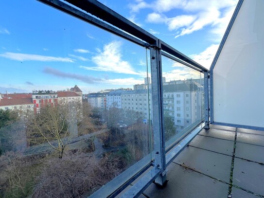 WIEN (Nähe Laaer Wald): DACHGESCHOSS-EIGENTUMSWOHNUNG ca. 50 m2 Wohnfläche + Terrasse