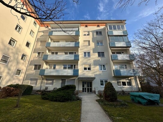 LINZ / URFAHR (Dornach): Perfekt gelegene Eigentumswohnung mit ca. 80,5 m² Wohnfläche (3 Zimmer + Küche) + Loggia ca.6…