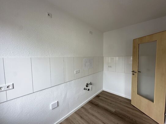 Helle, neu renovierte 3-Zimmerwohnung ca. 82m² mit Balkon in Dortmund-Marten zu vermieten!