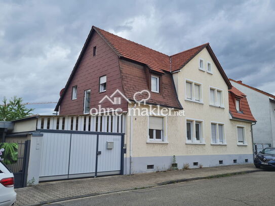 Doppelhaushälfte als Ein- oder Zweifamilienhaus mit Einbauküchen (ohne Garten)