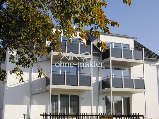 Mehrfamilienhaus: Schönes helles Apartment mit Balkon