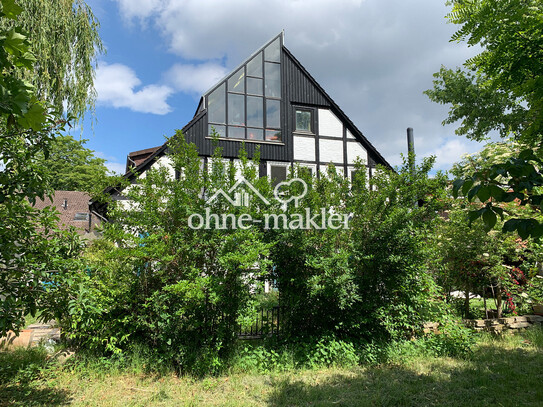 Naturoase in der City: Traumhafte Altbau-Maisonette, Split-Level, Garten, Wintergarten, EBK, 4-5 Zi.