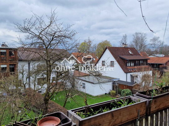 Sehr schöne DG-Wohnung mit Bergblick