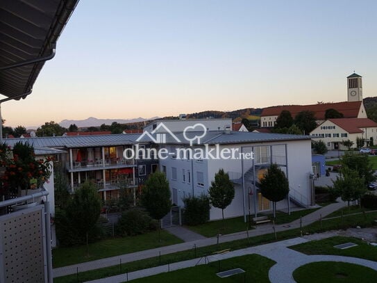 Attraktive, helle 2-Zimmer-Wohnung mit Bergblick und großem Balkon