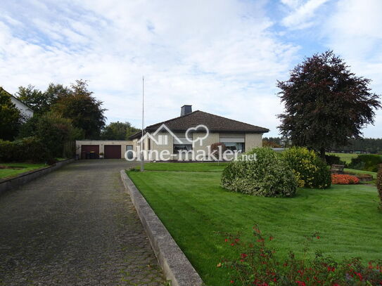 *PROVISIONSFREI* Gepflegter Bungalow, freistehend mit großem Garten und Doppelgarage