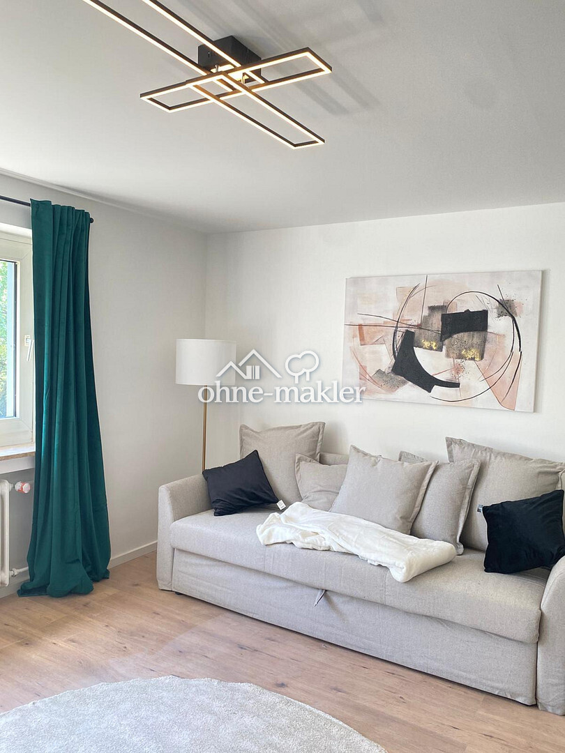 Hochwertig kernsanierte und komplett möblierte 1-Zimmer-Wohnung