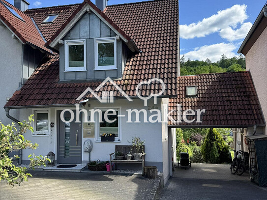 Modernisiertes & familienfreundliches Eckhaus (5,4Kw PV-Anlage, Wallbox, neue Heizung)