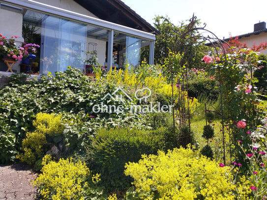 modernisierter Bungalow mit Garten in idyllischer Lage