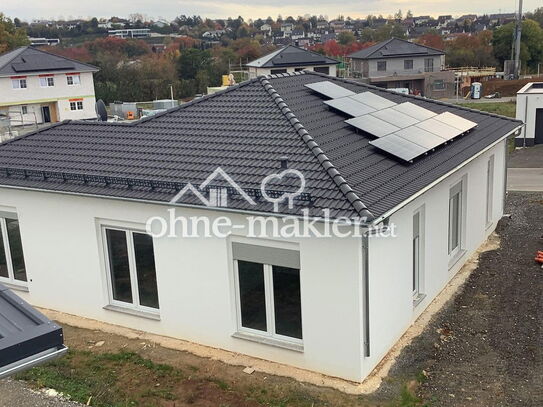 Neubau Bungalow mit Doppelgarage im Neubaugebiet Marien Höhe