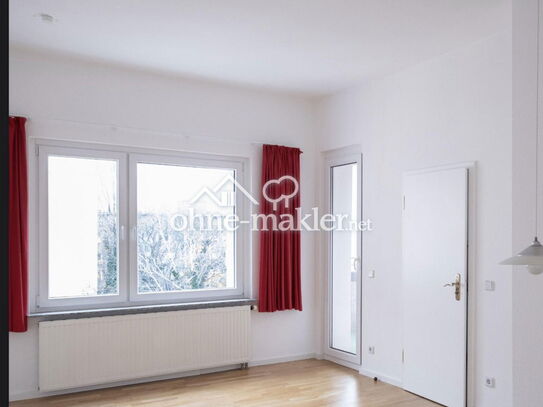 Bezugsfreies Apartment mit Balkon und Aufzug in Berlin-Wilmersdorf