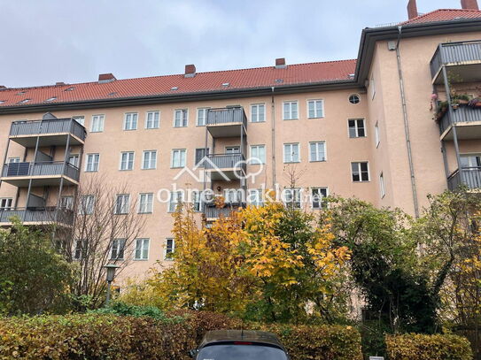 Bezugsfreie 2,5 Zimmer-Wohnung mit Balkon & Dachgeschoss provisionsfrei Friedenau