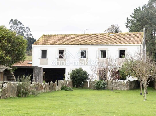 Haus auf dem Land mit schönem Grundstück