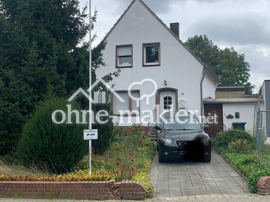 Freistehendes Wohnhaus mit Einliegerwohnung auf großem Grundstück in Grevenbroich-Kapellen