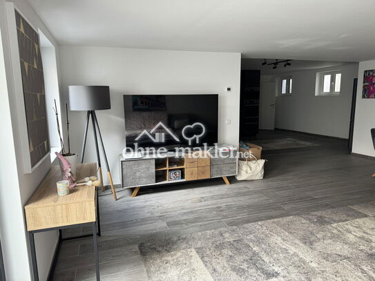 Moderne 3 Zimmer Souterrainwohnung - mit EBK + Terrasse + möbiliert