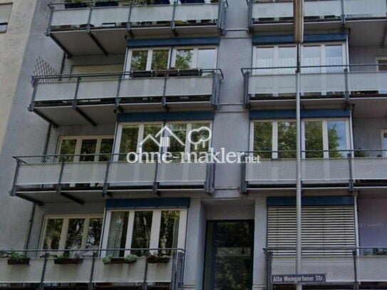 Moderne 2 Zimmerwohnung mit Balkon, Einbauküche und Stellplatz in Durlach