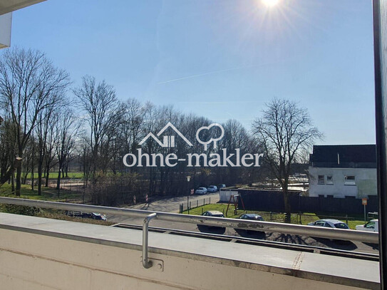 ruhig gelegene 2-Zimmer Wohnung mit Balkon, Blick ins Grüne, 1km ins Zentrum, 2km zum Bahnhof