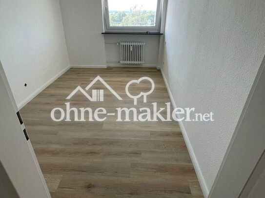 4er WG in einer 4 1/2 Zimmer Wohnung im 6. Stock