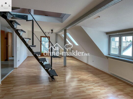 Stilvoll und gut geschnitten: Dachgeschosswohnung mit Dachterrasse und Galerie