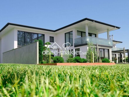 Luxuriöse, moderne Villa auf 6905 m² Grundstücksfläche