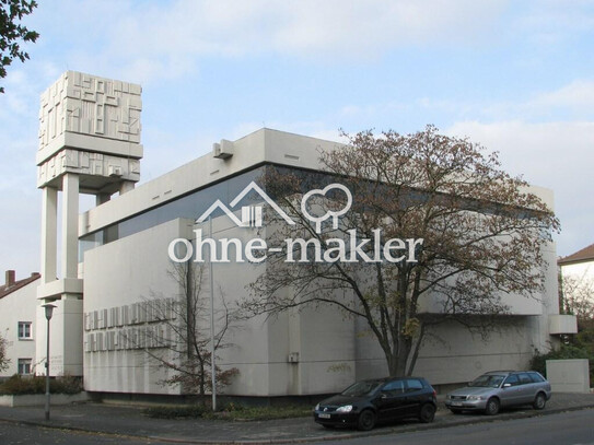 Lukaskirche in Mannheim – Ein lichtdurchflutetes Gebäude mit moderner Architektur