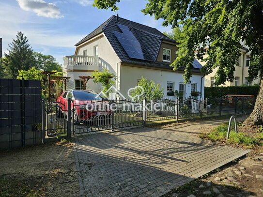 Schönes Haus in toller Lage in Berlin Karow mit PV-Anlage/ohne Makler