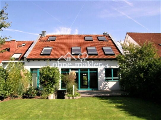 Frankfurt-Süd, außergewöhnliches schönes Haus mit großem Garten, Garage, EBK und Sauna.