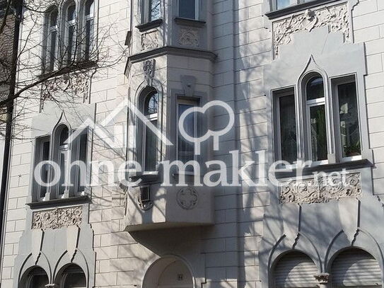 Solingen-Mitte / Burgstr. : Charmante Dachgeschosswohnung in wunderschönem Gründerzeit-Stadthaus !