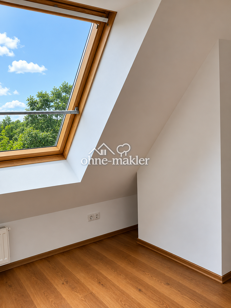 Lichtdurchflutete 2-Zimmer-Dachgeschosswohnung in Treptow-Köpenick - Foto 1