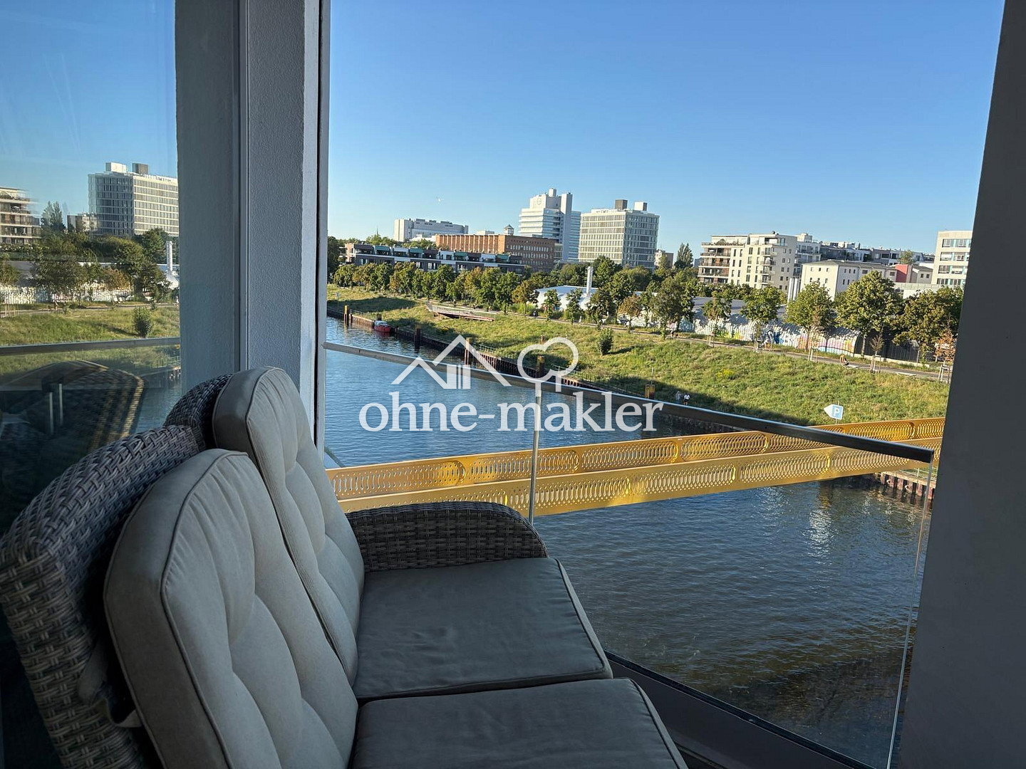 2-Zimmer-Wohnung in Berlin-Mitte mit zauberndem Ausblick - Foto 1