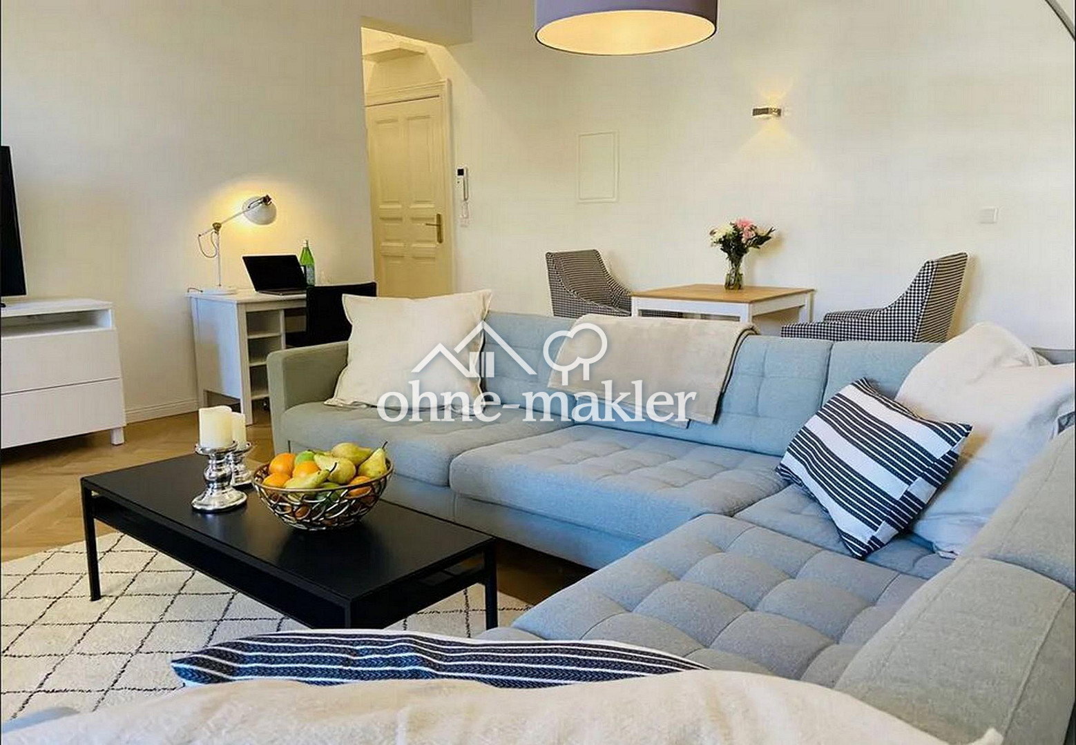 2-Zimmer-Stuckaltbau-Wohnung mit Balkon - Photo 1