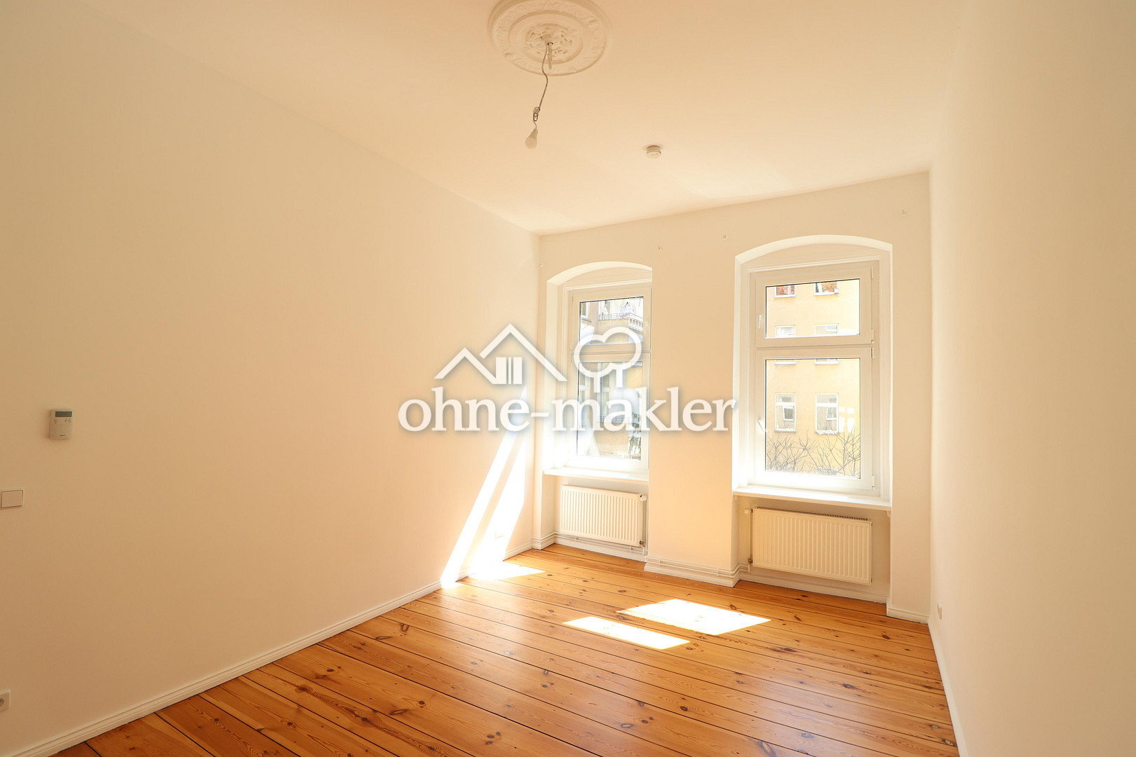 Frisch sanierte 2-Zimmer Altbauwohnung im Brüsseler Kiez - Photo 1