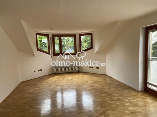 Schöne, helle 3 Zi. DG-Wohnung 83qm mit Balkon und EBK in Ehrenkirchen